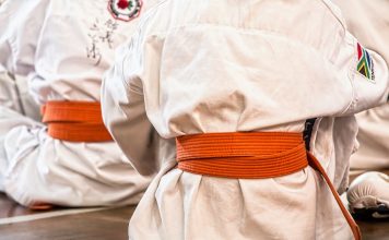 Es ist Zeit abzuschalten, Zeit für Karate!